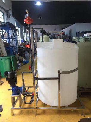 單桶單泵加藥設備