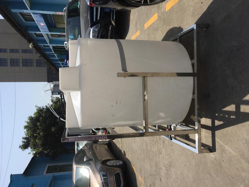 兩桶量泵加藥設備