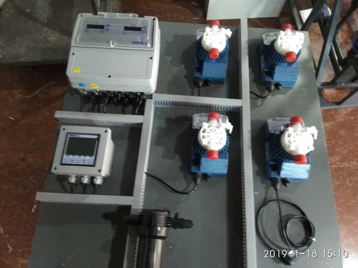 小型泳池加藥裝置,緊湊型泳池加藥設備-上海闊思電子有限公司 小型泳池加藥裝置,緊湊型泳池加藥設備